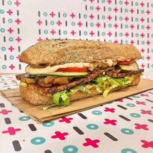 Mega smoked tofu - in a bun